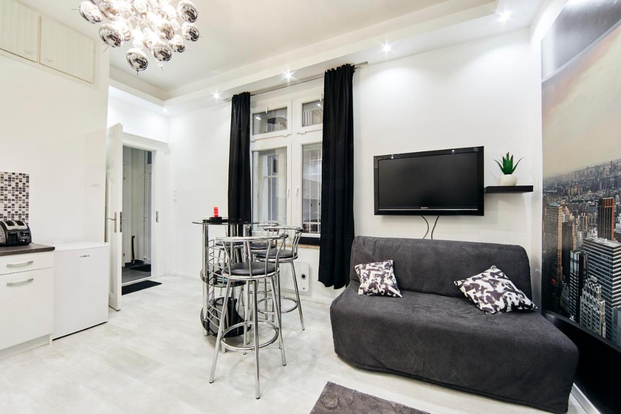 Garibaldi Apartment Budapest Esterno foto